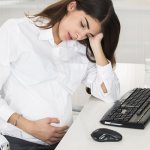 беременная на работе