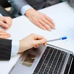 Особенности расчета КТУ при выдаче заработной платы