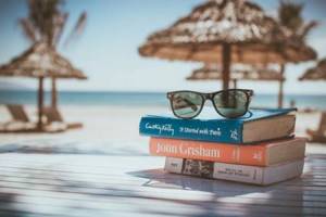 Пляж и книги